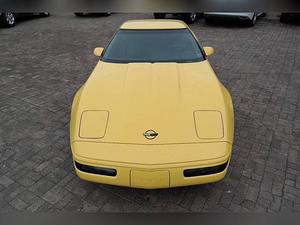 Chevrolet-corvette-1992-yellow-10