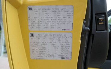 Chevrolet-corvette-1992-yellow-3