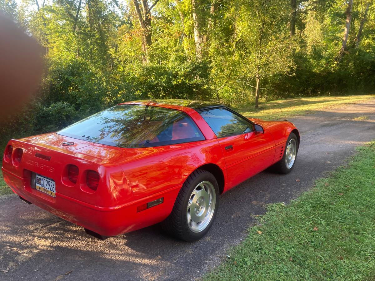 Chevrolet-corvette-1993-2