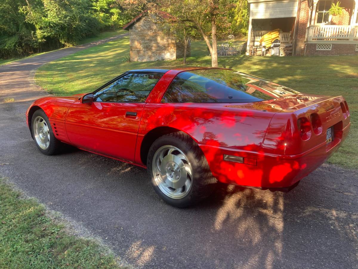 Chevrolet-corvette-1993