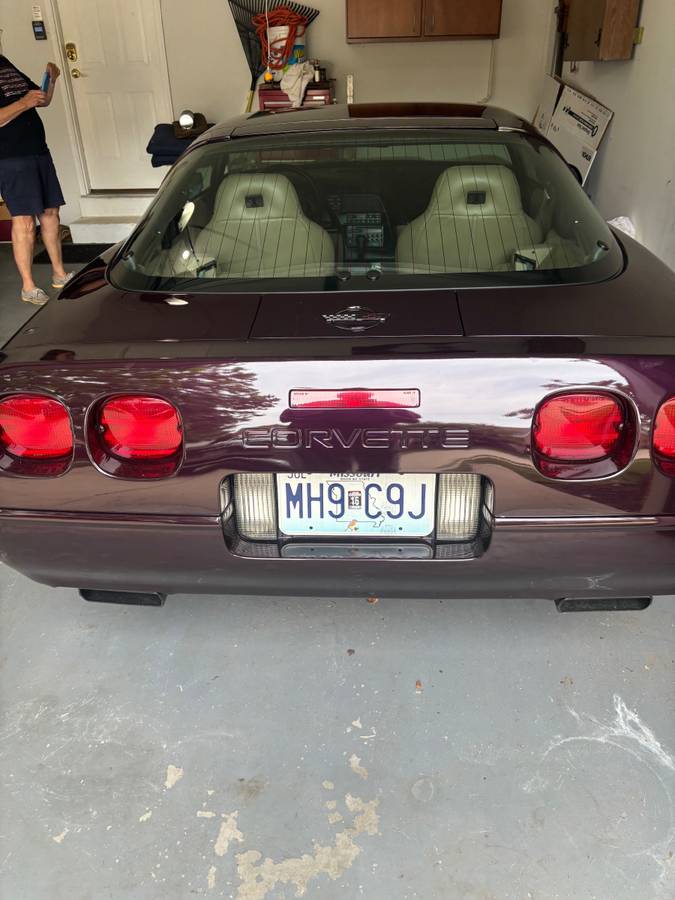 Chevrolet-corvette-1994-1