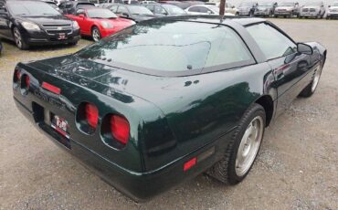 Chevrolet-corvette-1994-green-1