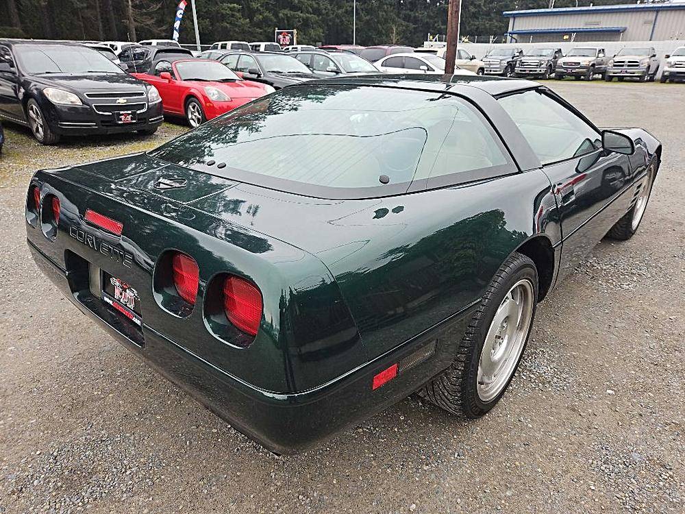 Chevrolet-corvette-1994-green-16