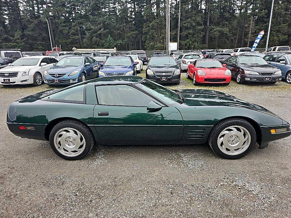 Chevrolet-corvette-1994-green-18