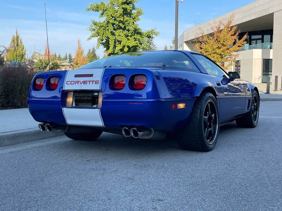 Chevrolet-corvette-1996-blue-1