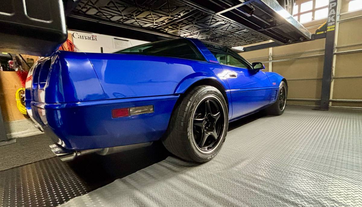 Chevrolet-corvette-1996-blue-4