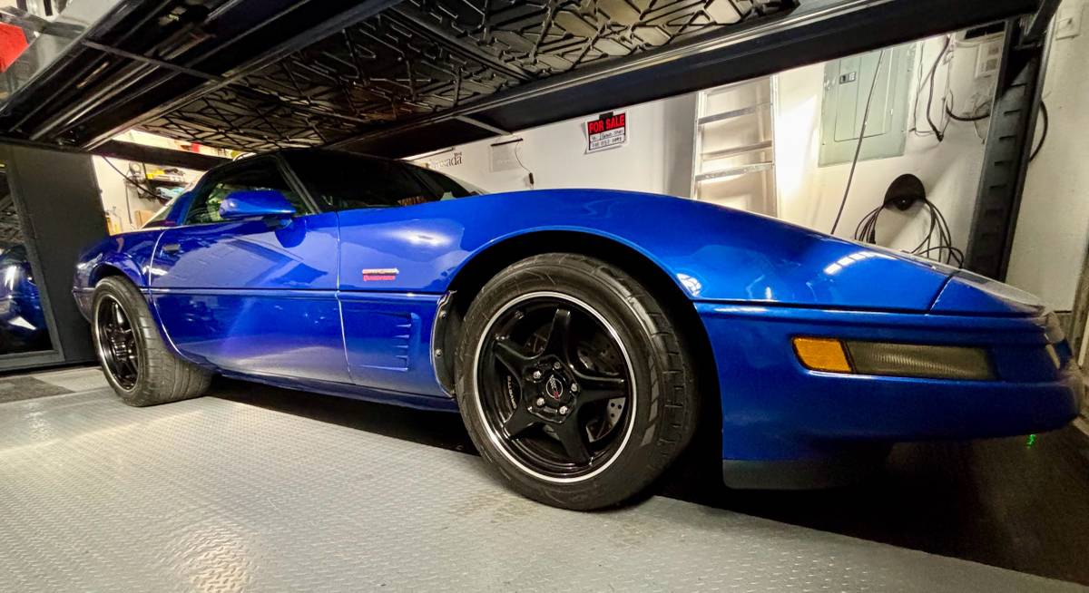 Chevrolet-corvette-1996-blue-5
