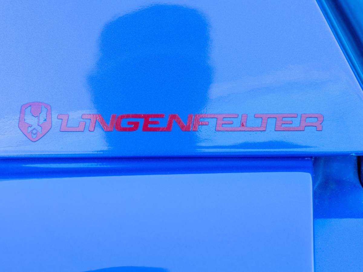 Chevrolet-corvette-1996-blue-9