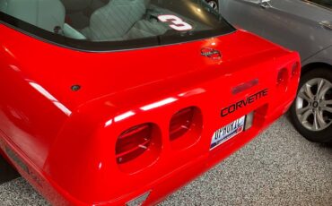 Chevrolet-corvette-1996-red-13