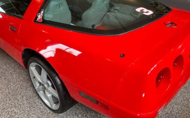 Chevrolet-corvette-1996-red-9