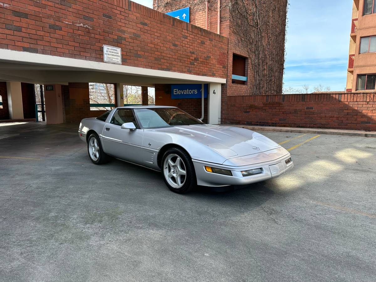 Chevrolet-corvette-1996-silver