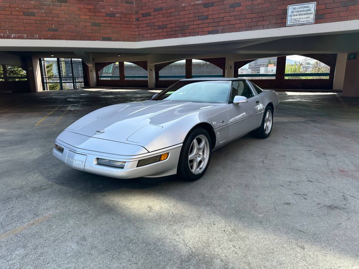 Chevrolet-corvette-1996-silver-4