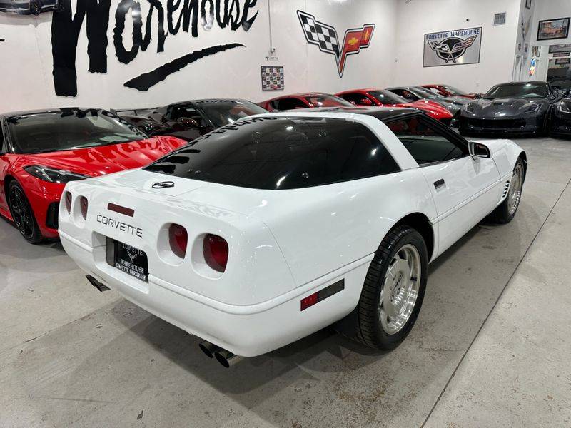 Chevrolet-corvette-1996-white-14