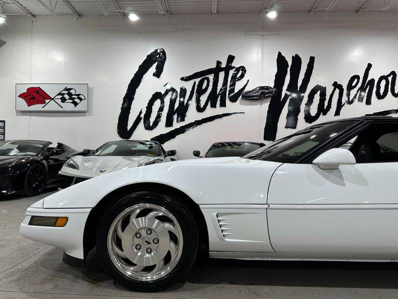 Chevrolet-corvette-1996-white-31