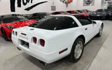 Chevrolet-corvette-1996-white-33