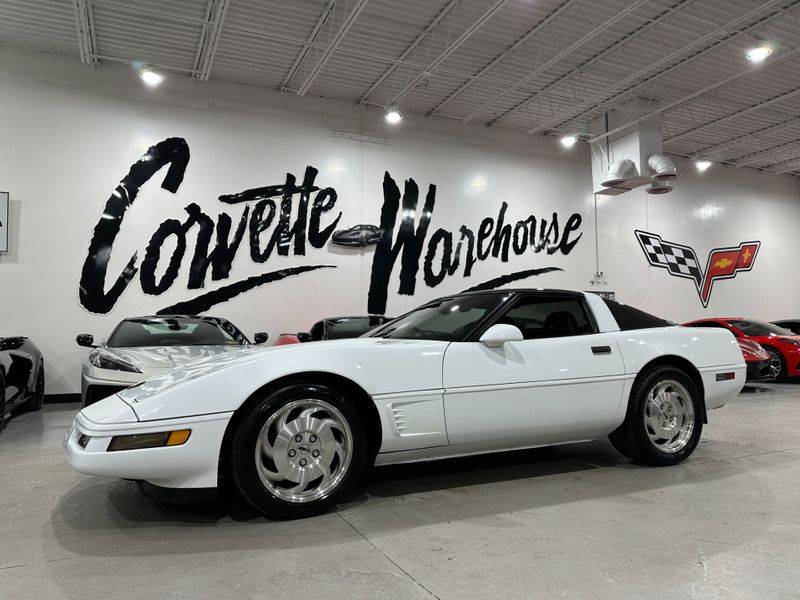 Chevrolet-corvette-1996-white-61