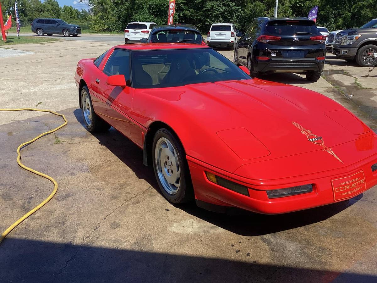 Chevrolet-corvette-amp-convertible-1996-red-1