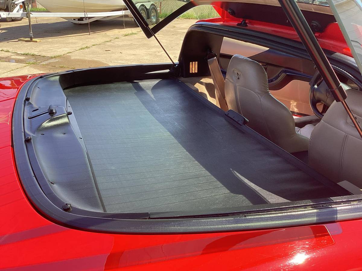 Chevrolet-corvette-amp-convertible-1996-red-15