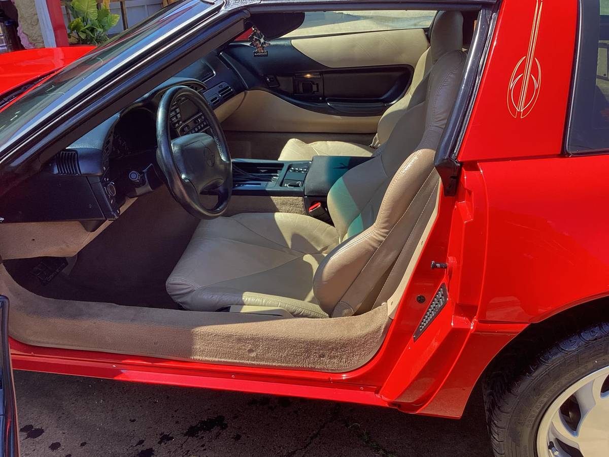 Chevrolet-corvette-amp-convertible-1996-red-9