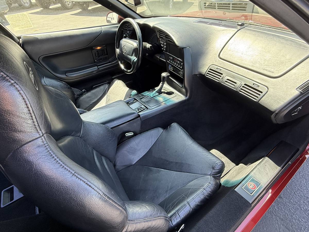 Chevrolet-corvette-base-1994-14