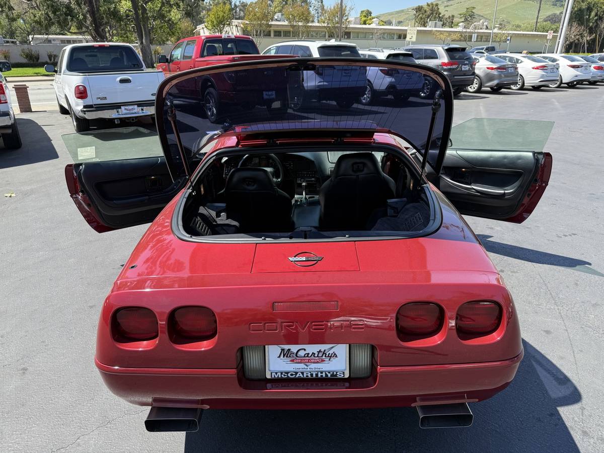 Chevrolet-corvette-base-1994-16