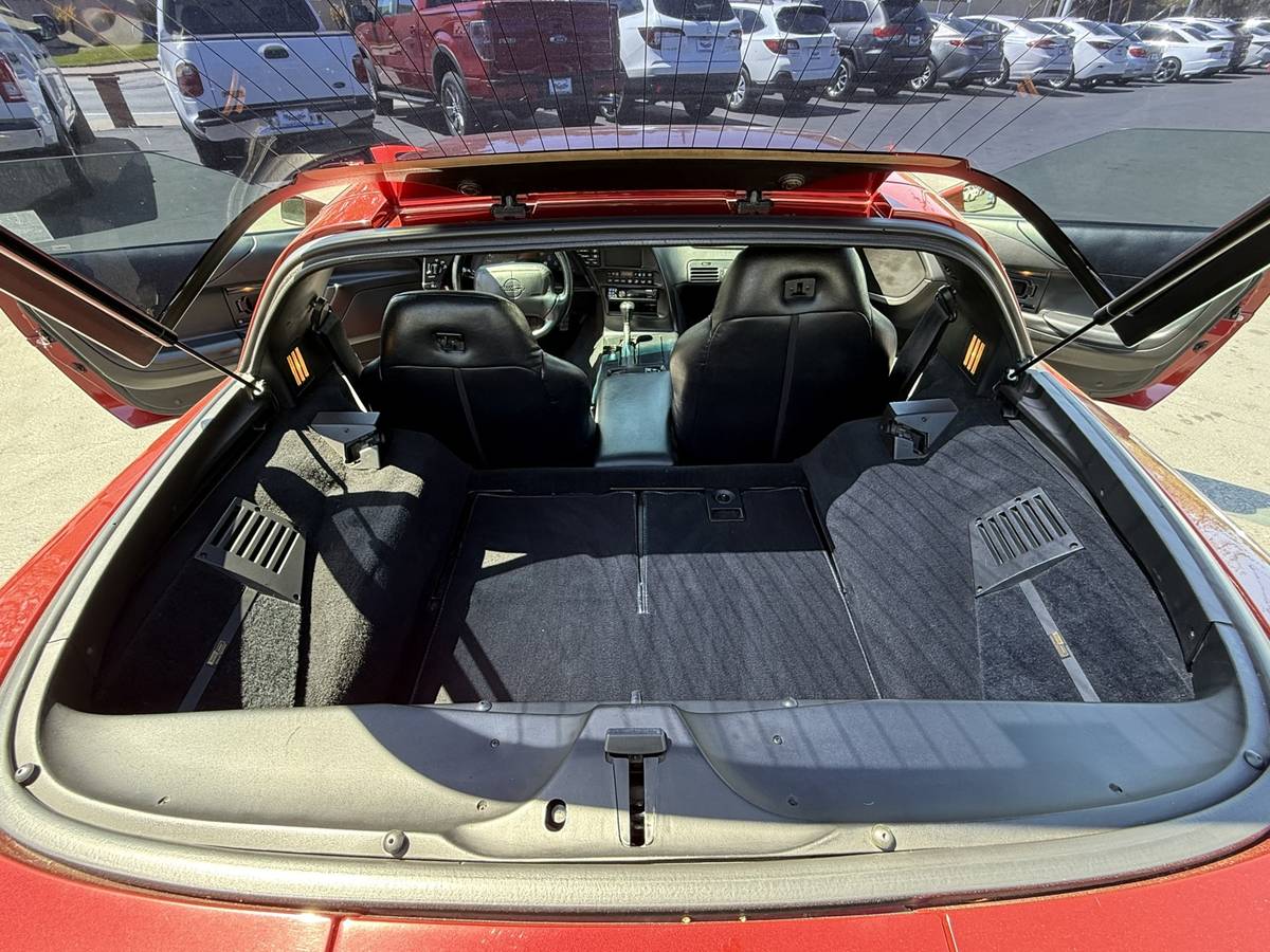 Chevrolet-corvette-base-1994-38