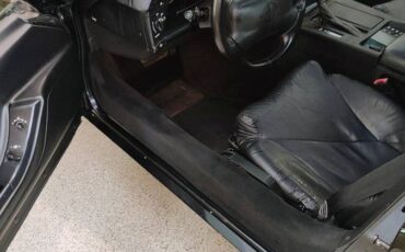 Chevrolet-corvette-c4-1996-black-16