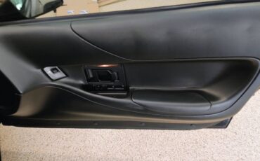 Chevrolet-corvette-c4-1996-black-19