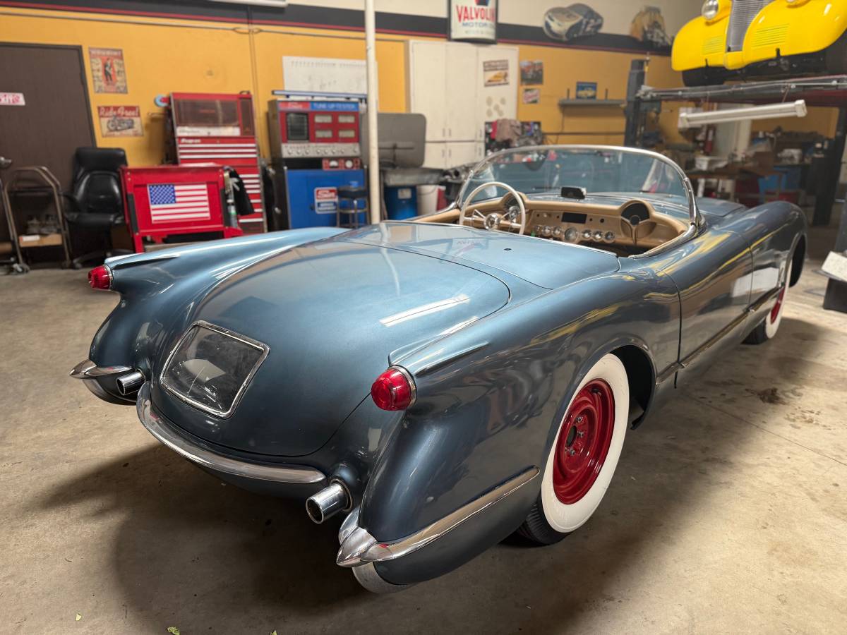 Chevrolet-corvette-convertible-1954-12
