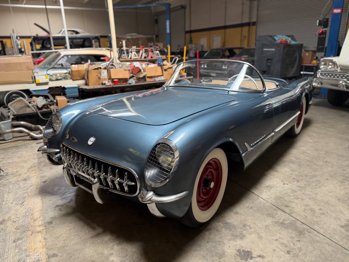 Chevrolet-corvette-convertible-1954-9
