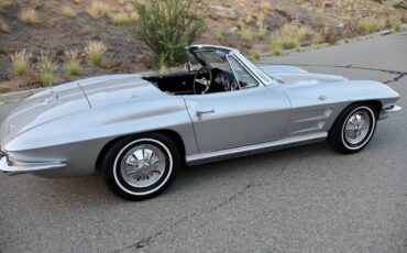 Chevrolet-corvette-convertible-1964-11