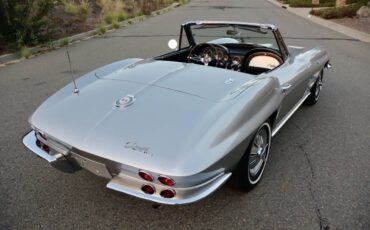 Chevrolet-corvette-convertible-1964-12