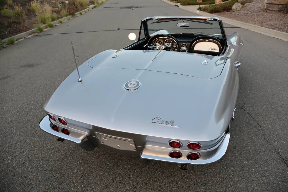 Chevrolet-corvette-convertible-1964-15