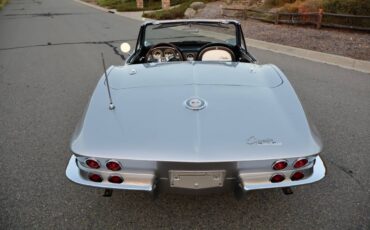 Chevrolet-corvette-convertible-1964-16