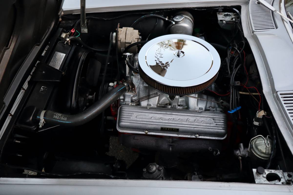Chevrolet-corvette-convertible-1964-25