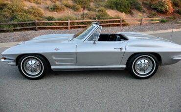 Chevrolet-corvette-convertible-1964-39