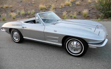 Chevrolet-corvette-convertible-1964-4
