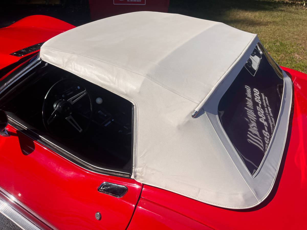 Chevrolet-corvette-convertible-1969-red-10