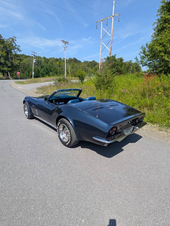 Chevrolet-corvette-convertible-1972-blue-26
