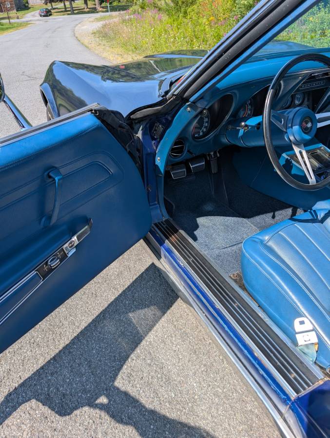 Chevrolet-corvette-convertible-1972-blue-31
