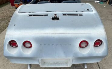 Chevrolet-corvette-convertible-1974-grey-5