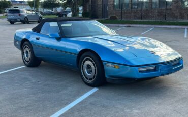 Chevrolet-corvette-convertible-1987-2