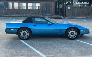 Chevrolet-corvette-convertible-1987-3