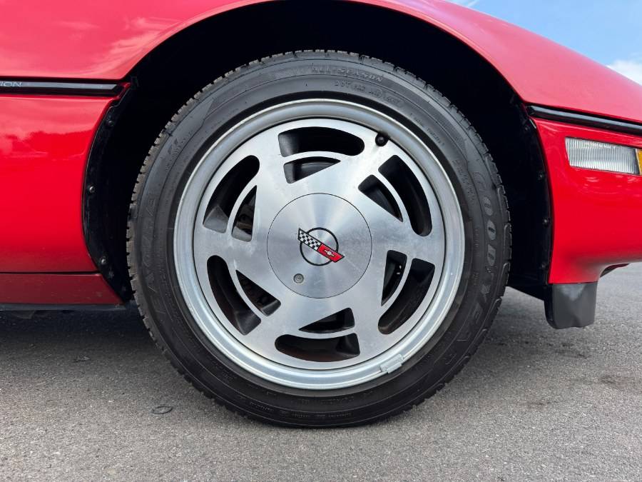 Chevrolet-corvette-convertible-1989-red-12