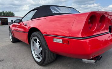Chevrolet-corvette-convertible-1989-red-17