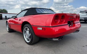 Chevrolet-corvette-convertible-1989-red-7