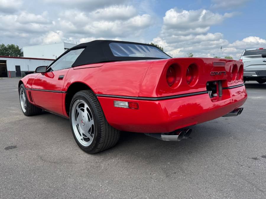 Chevrolet-corvette-convertible-1989-red-7