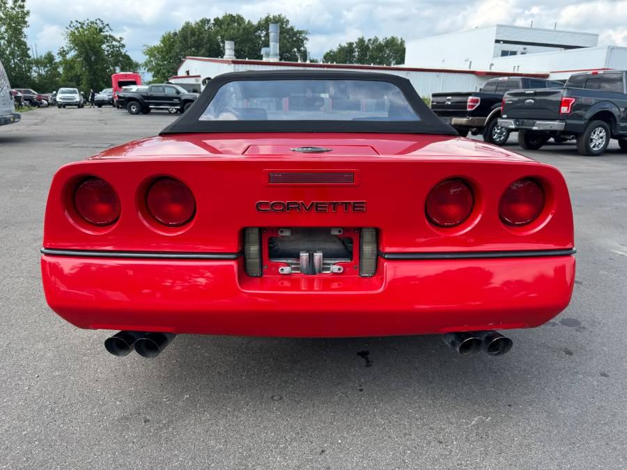 Chevrolet-corvette-convertible-1989-red-75