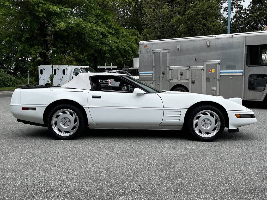 Chevrolet-corvette-convertible-1992-white-6
