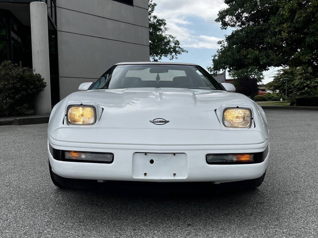 Chevrolet-corvette-convertible-1992-white-8